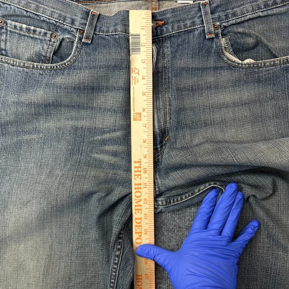 Levis levi 569